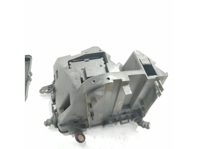 Pojistková skříňka Cadillac DTS