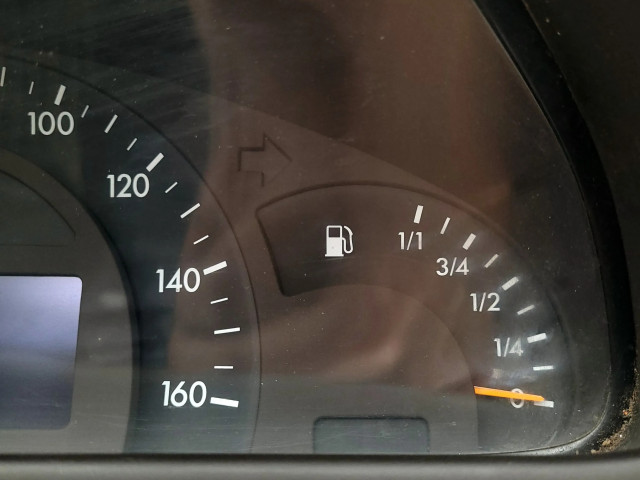 Přístrojová deska Mercedes-Benz C W203 2004 A2035403147, 110080231005