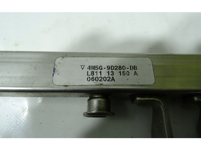 Топливная рампа 4M5G9D280DB, 120614A   Volvo V50  