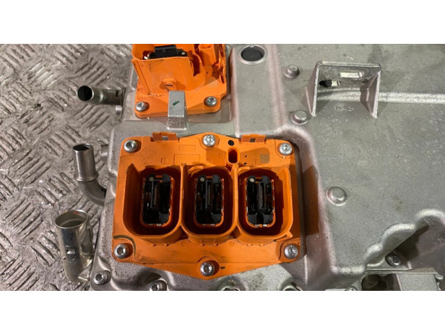 Преобразователь напряжения