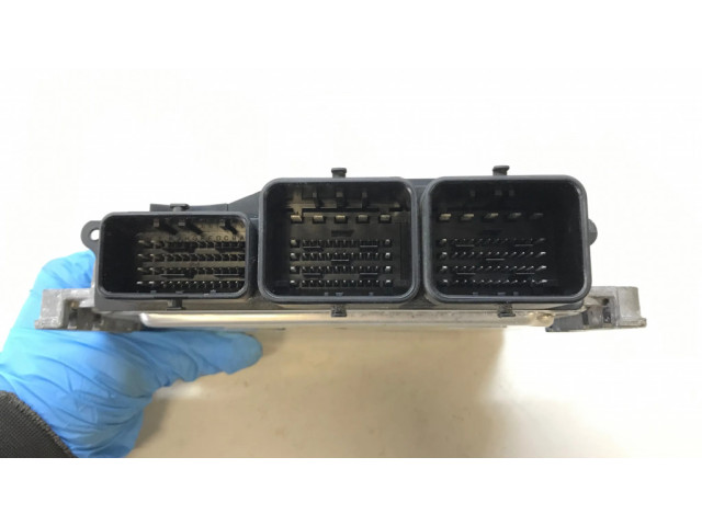 Řídící jednotka 0281015847, 9674245180 Citroen C3 Picasso 2009
