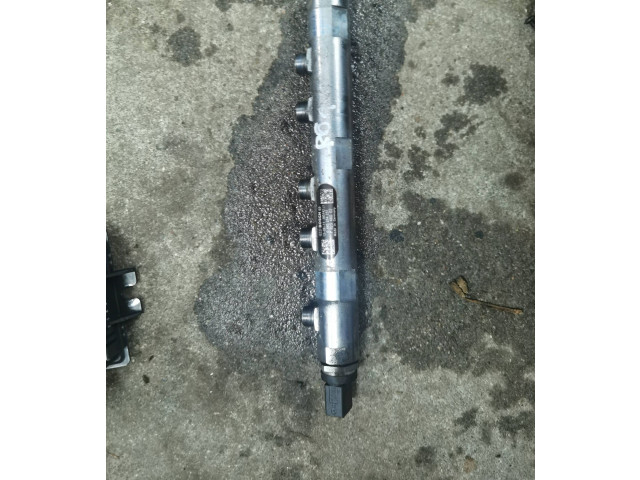 Топливная рампа 0445214237, 7823460 Mini Cooper Countryman R60