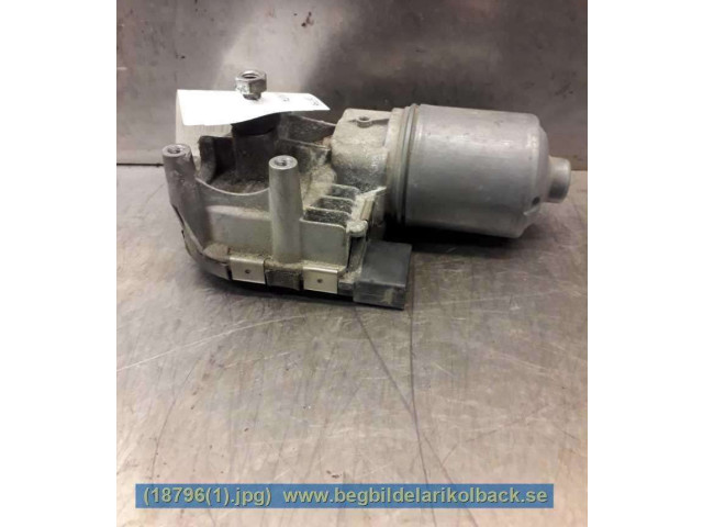 Моторчик дворников 30663918 Volvo S40