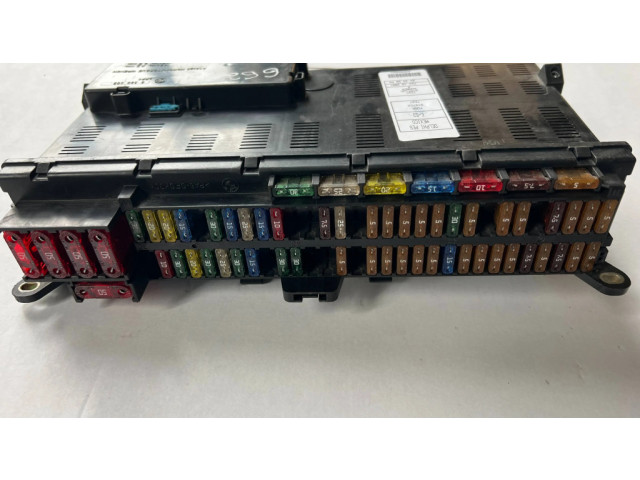 Pojistková skříňka 8380407 BMW 7 E38 1998