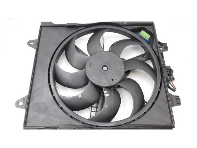 Вентилятор радиатора TP2230009290, 52092165 Fiat 500E