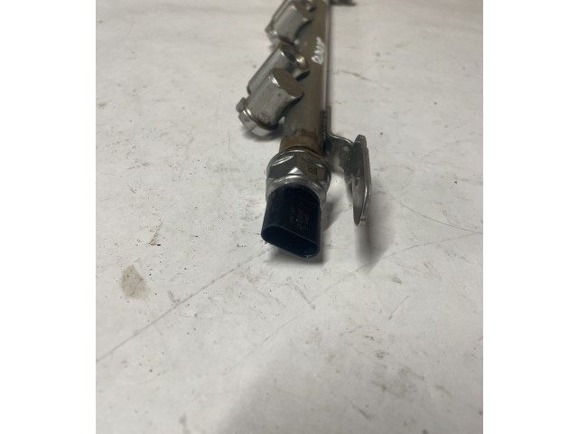 Топливная рампа 12669890   Chevrolet Camaro   для двигателя LT1 (6.2L)