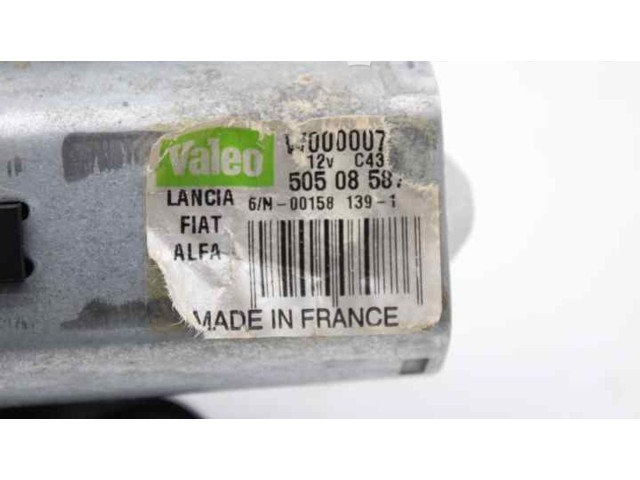 Моторчик заднего дворника 50508587, W000007336 Alfa Romeo Mito