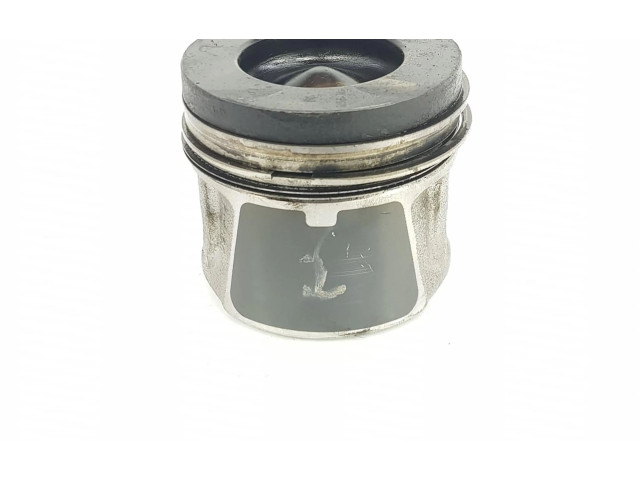 Píst 95517816, 4407965 Opel Vivaro