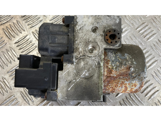 Блок АБС 27531FC010, 11000040690 Subaru Forester SF 1998-2000 года