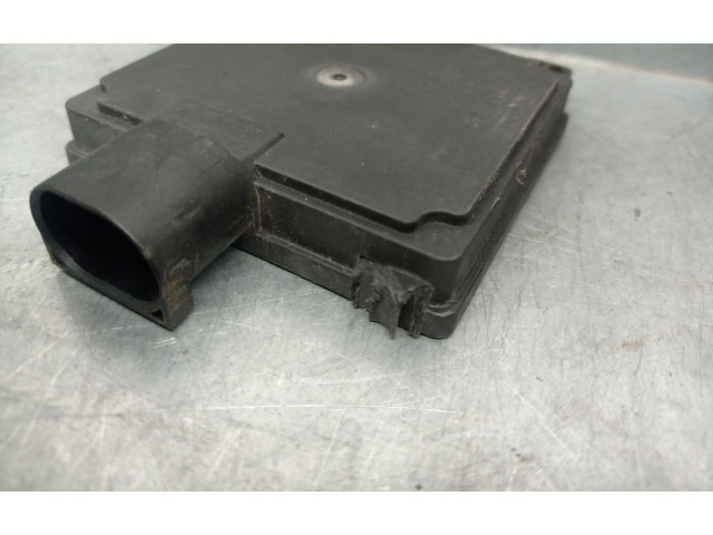 Блок управления 95400J7AR0   KIA Xceed