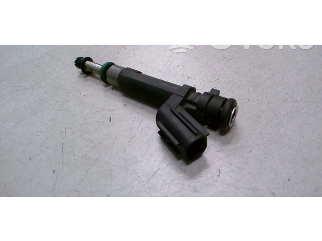 Vstřikovač Nissan Juke I F15