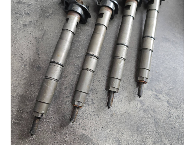 Комплект форсунок 059130277Q Audi A6 S6 C6 4F BDW