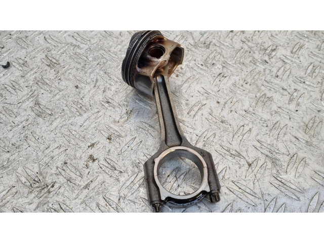 Поршень с шатуном 0725A2330CV, RFCM5G6205EC Ford Fiesta для бензинового двигателя 1.0