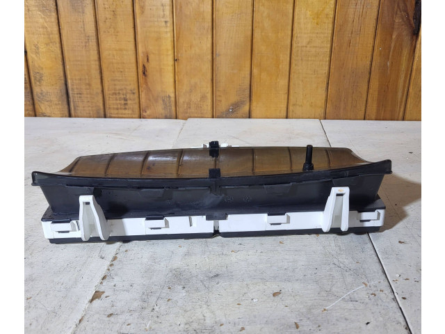 Přístrojová deska Toyota Corolla E110 2002 88458018