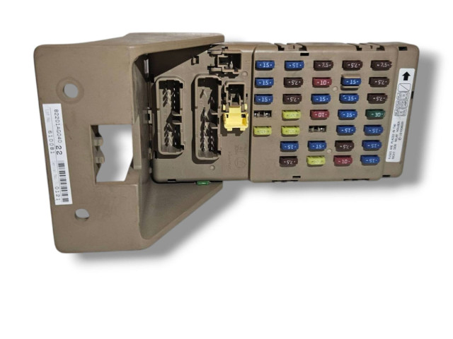 Pojistková skříňka JB200500N Subaru Outback 2010