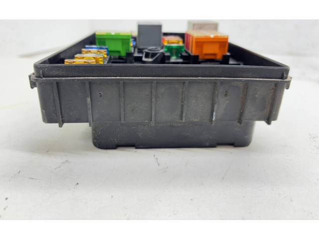 Блок предохранителей 1K0937125A, 1K0937125   Volkswagen Jetta V    