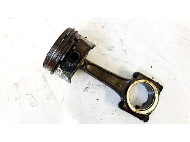 Píst Citroen C3 Picasso pro benzínový motor 1.6