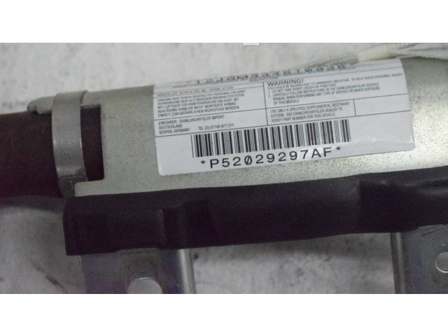 Боковая подушка безопасности    Jeep Grand Cherokee (WK)