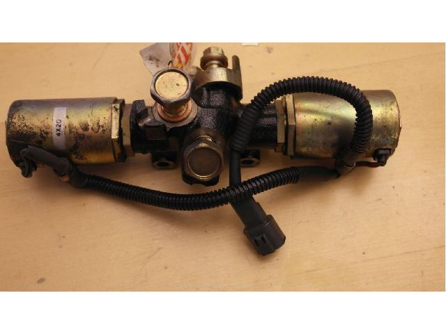 Масляный насос   4983601V00  Nissan Skyline 