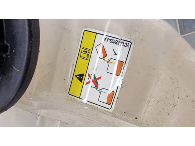 Расширительный бачок охлаждающей жидкости    