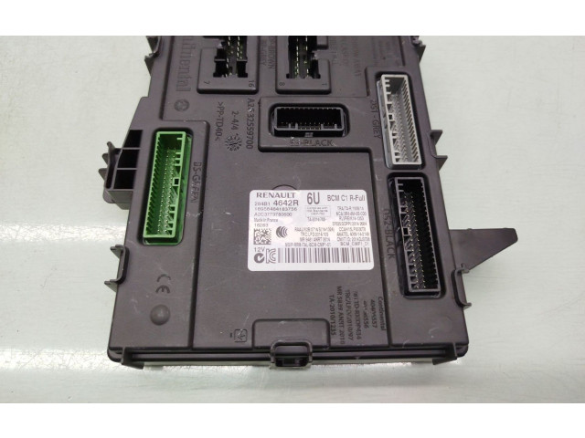 Pojistková skříňka 284B14642R Renault Megane IV 2018