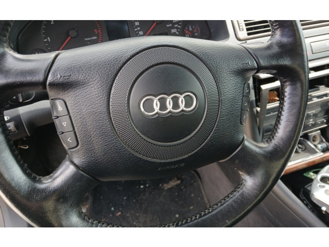 Подушка безопасности водителя Audi A6 S6 C5 4B