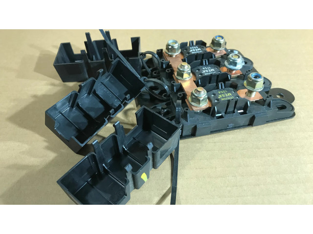 Блок предохранителей 5293147 Jaguar XJ X350