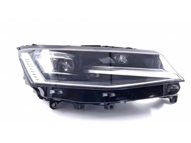 Передняя фара  