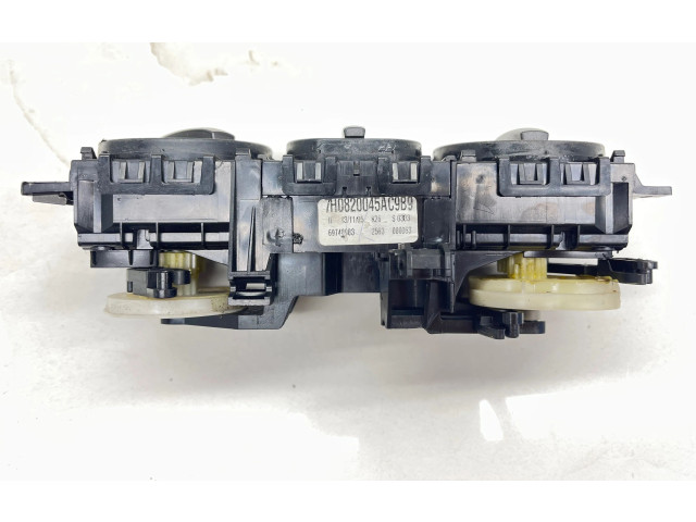 Блок управления климат-контролем 7H0820045AC, 69740003   Volkswagen Transporter  Caravelle T5