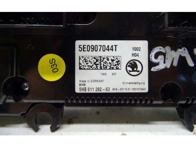 Блок управления климат-контролем 5E0907044T Skoda Octavia Mk3 (5E)