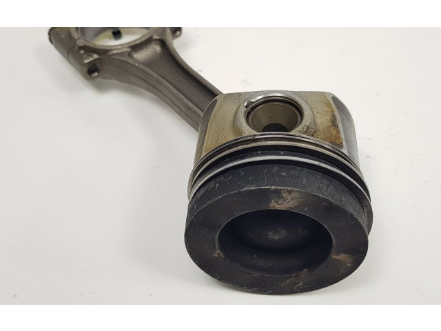 Píst Volkswagen Caddy CAYD