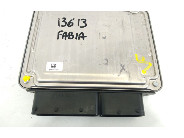 Блок управления двигателя 04C907309BP, 0261S21435   Skoda Fabia Mk3 (NJ)