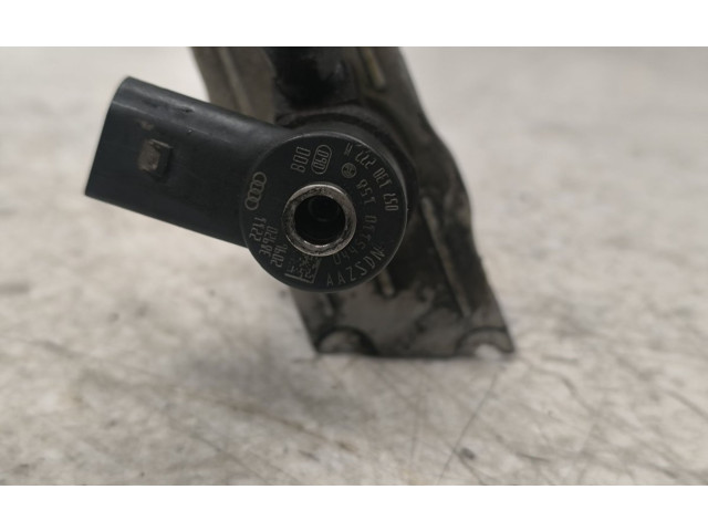 Vstřikovač 057130277M, 0445110158 Audi A8 S8 D3 4E ASE