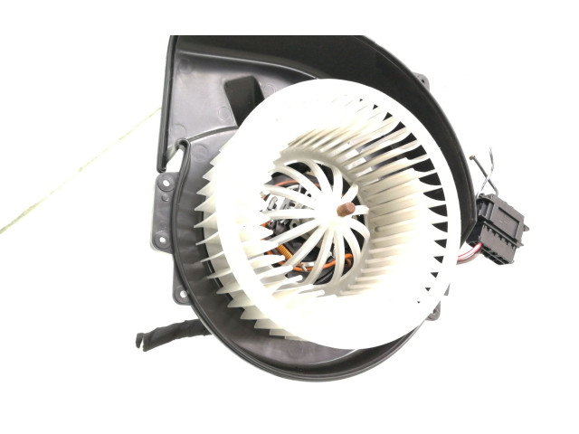 Вентилятор печки    6R1819015A, Y1551   Skoda Fabia Mk3 (NJ)