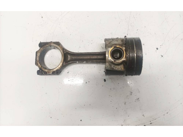  Поршень с шатуном    Volkswagen Golf Plus  