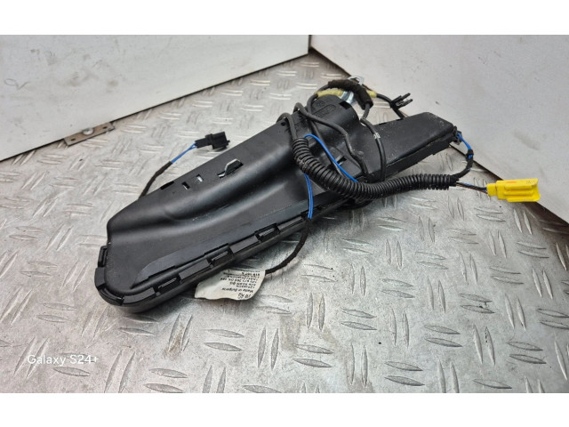 Подушка безопасности в сиденье 1K4880242D, 34033708B Skoda Octavia Mk2 (1Z)