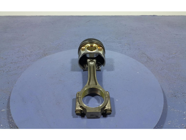 Поршень CFGB Skoda Superb B6 (3T)