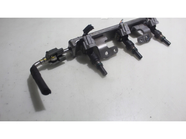 Vstřikovací lišta Nissan Micra