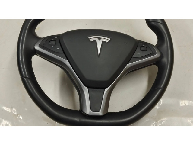 Руль Tesla Model S 2012- года 103677400d, 145616831a