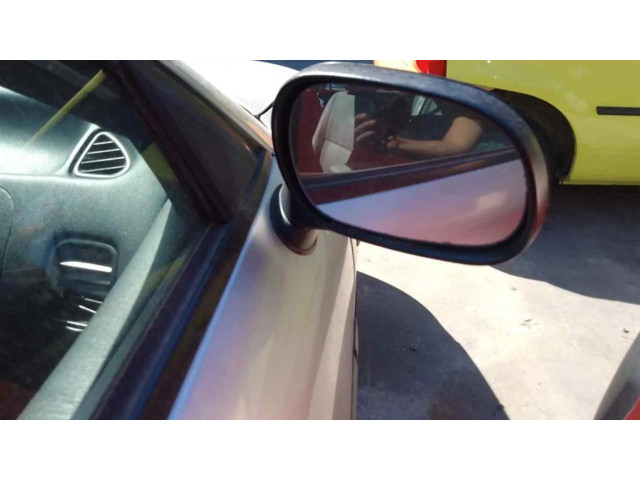 Зеркало электрическое        Mitsubishi Carisma  2000-2004 года   