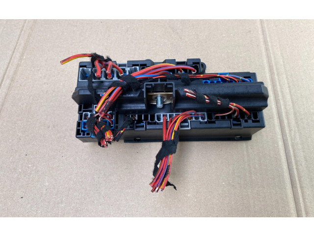 Pojistková skříňka 61 BMW 7 E65 E66 2005