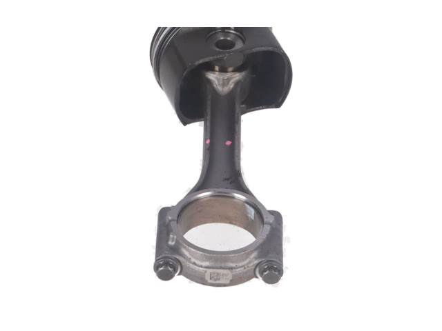 Поршень Шатун  05L105401K  Volkswagen PASSAT B8  