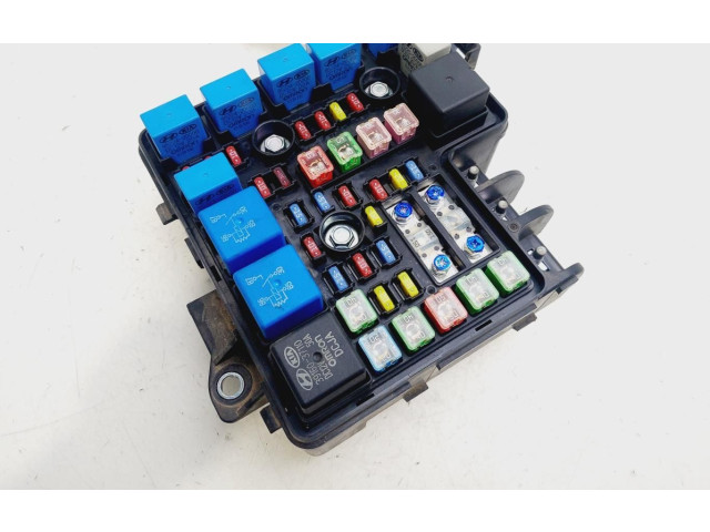 Блок предохранителей 919501H030 KIA Ceed
