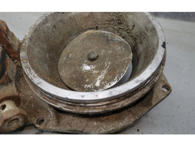 Vstřikovací lišta 0438120185, 035133353AB Audi 100 200 5000 C3