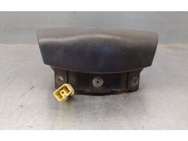 Подушка безопасности водителя B28V57K00A00, B28V57K00A00   Mazda 323