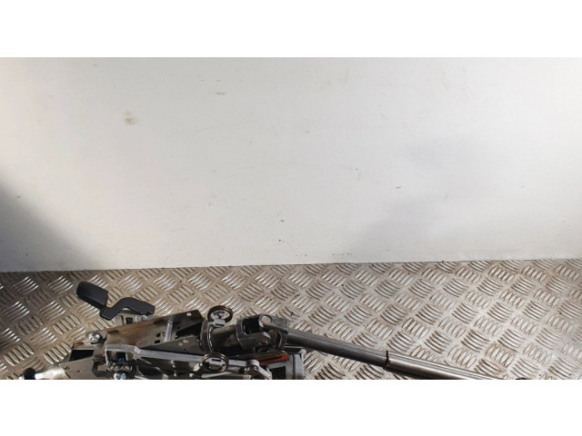 Крестовидная связь оси рулевого колеса