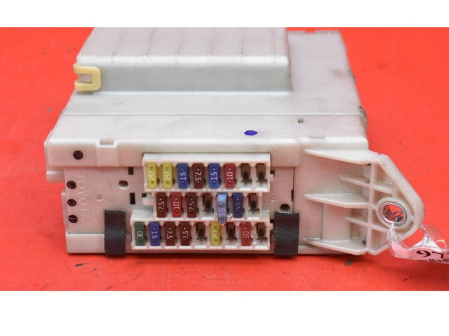 Блок предохранителей 82730-53021, 82730-53021 Lexus IS 220D-250-350
