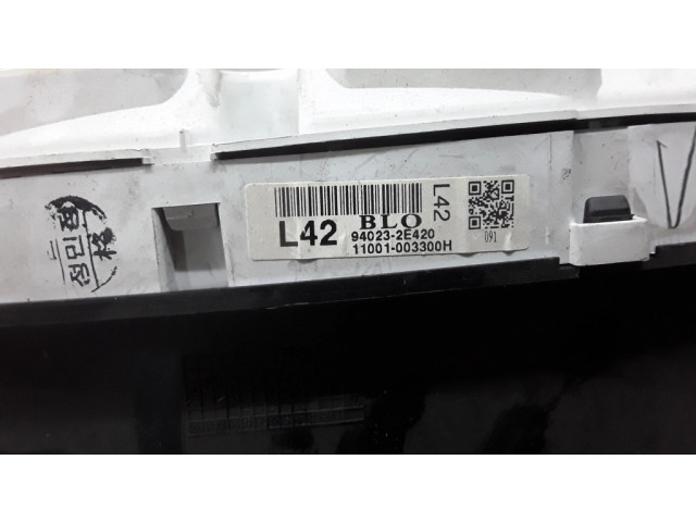 Přístrojová deska Hyundai Tucson JM 2006 940232E420