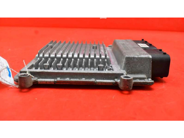 Блок управления двигателем Блок управления 39112-25050, 39112-25050   KIA Carens II