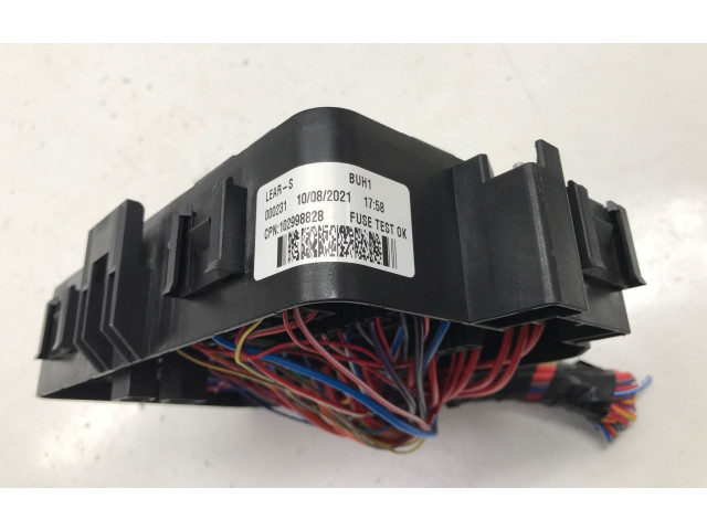 Блок предохранителей 32212356, 32212356 Volvo XC40